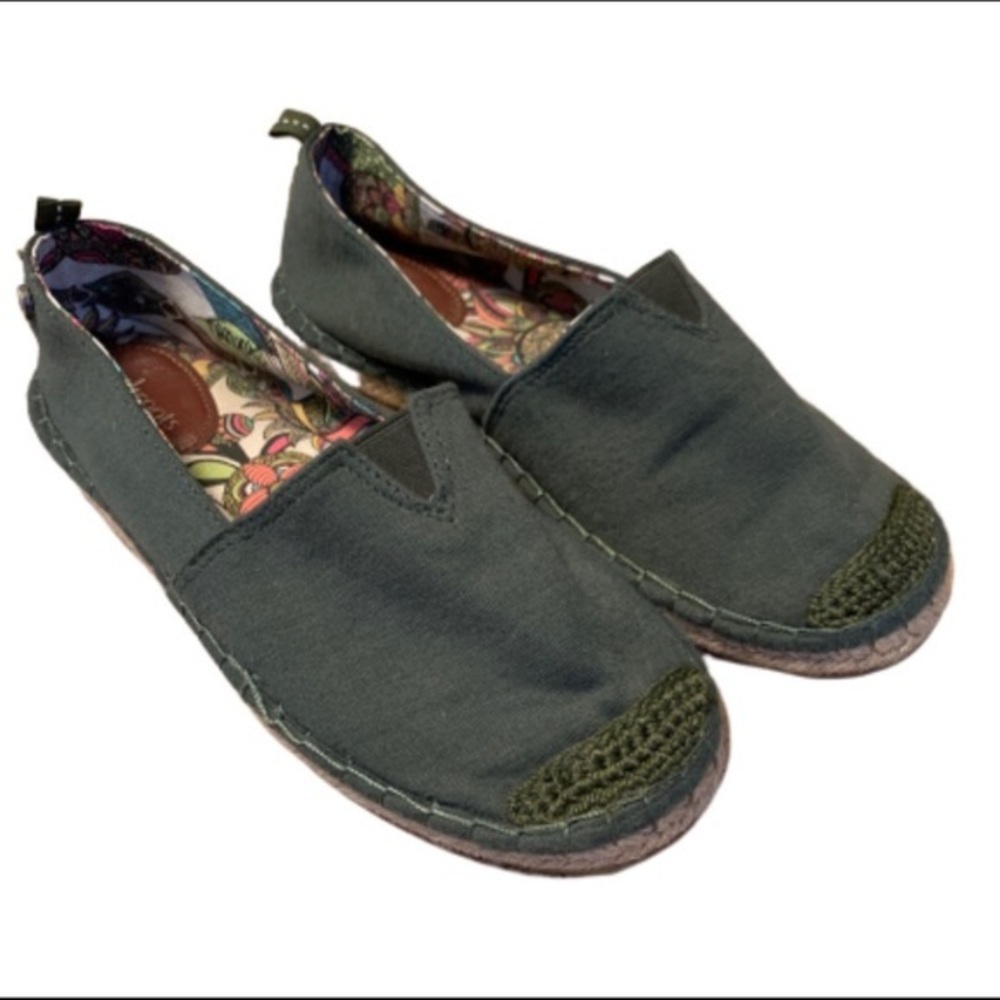 Sakroots shoes
